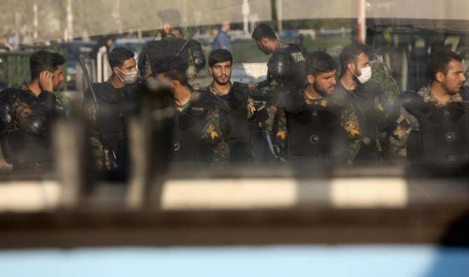 Iran: une attaque meurtrière contre un commissariat de police révèle des tensions ethniques croissantes