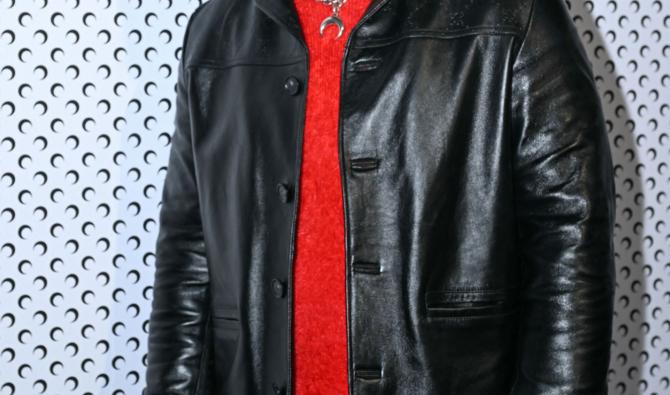 La rappeur français Kaaris pose avant la présentation des créations de Marine Serre pour la collection Prêt-à-porter féminin automne-hiver 2024/2025 dans le cadre de la Fashion Week de Paris, à Paris le 4 mars 2024. (Photo MIGUEL MEDINA / AFP)