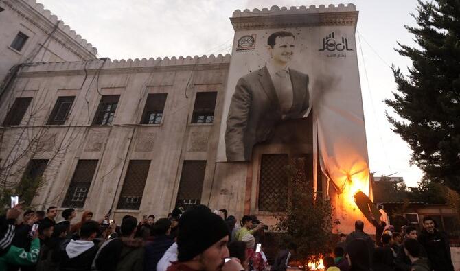 La chute d'Assad et son destin se jouent à Damas