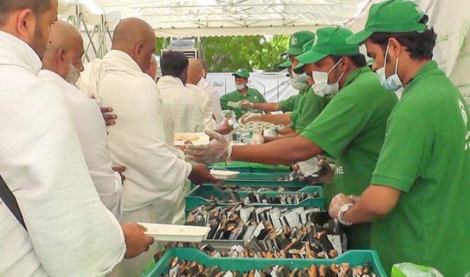 Les entreprises de restauration utilisent des solutions de pointe pour servir 12 millions de repas au Hadj