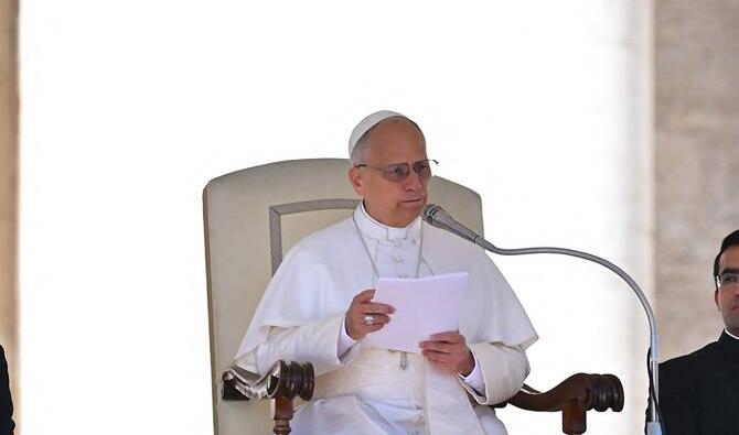 Le pape Léo dénonce le caractère dégradant du « clickbait »