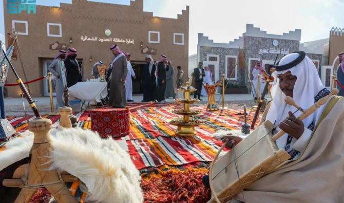 La musique traditionnelle du rababah attire les foules au festival du chameau