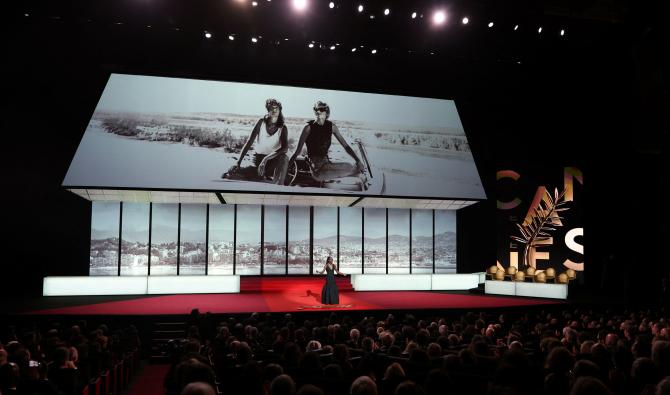 Le festival de Cannes s'ouvre en célébrant le cinéma comme "acte de résistance"