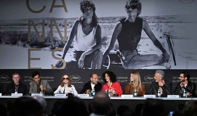 Festival de Cannes: des stars en nombre, la compétition s'accélère